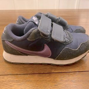 Nike girls sneakers, 11c, gently used